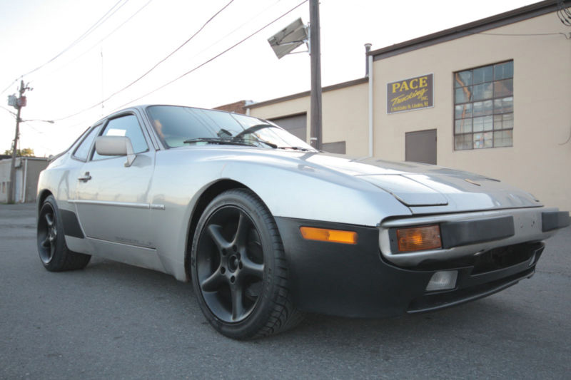 Illustration for article titled How much Porsche does $800 buy? - The story of my Porsche 944 S